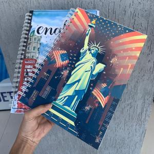 CADERNO 14x20CM 96 FOLHAS Capa dura com Wire-o 3x1 e miolo preto e branco sulfite 75g 14x20CM 96 FOLHAS 4X0 Laminação brilho ou fosca da capa Corte reto 