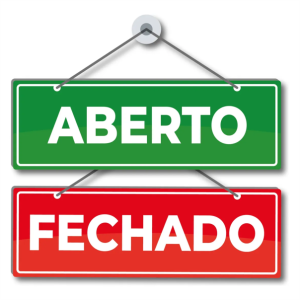 PLACA ABERTO/FECHADO 30X15CM PS 2MM ADESIVADO NO VNIL 30X15  SEM REVESTIMENTO CORDÃO E VENTOSA 